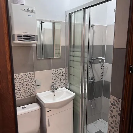 Saraya Guest house